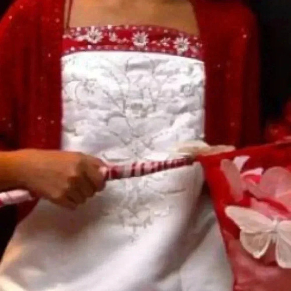 🌹Wedding flower girl gown🌹 - Picture 3 of 4